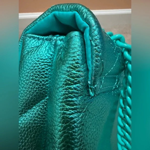 Kurt Geiger London Metallic Quilted Kensington Drench Purse - Picture 10 of 16